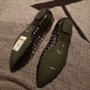 Guess by Marciano Shoes - SALE 🎀 Guess Flats Guess by Marciano Shoes - SALE 🎀 Guess Flats